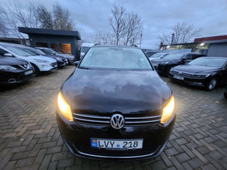 Volkswagen Touran foto 19