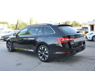 Skoda Superb foto 7