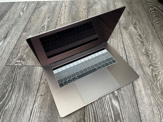 Macbook Pro 2018-2019 foto 2