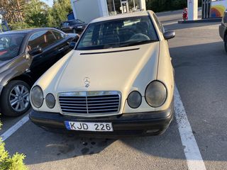 Mercedes w210 foto 2