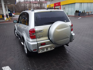 Toyota Rav 4 foto 5