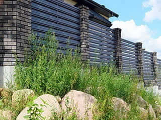 Сварные панели (евро заборы),сетка металлическая,штакетник,столбы,колючая проволока,столбы foto 9