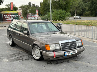 Mercedes Series (W124)