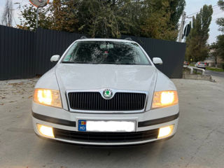 Skoda Octavia foto 2