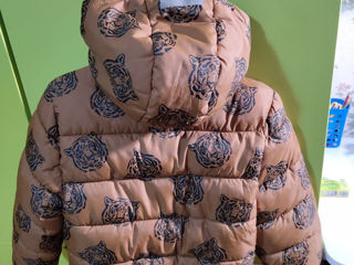 Куртка H&M зимняя на 7-9 лет foto 2
