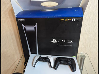 Продам / Vind PS5 Digital Edition + 2 Controllers