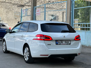 Peugeot 308 foto 4