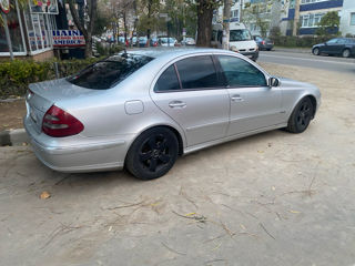 Mercedes E-Class foto 3