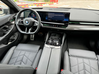 BMW 5 Series foto 14