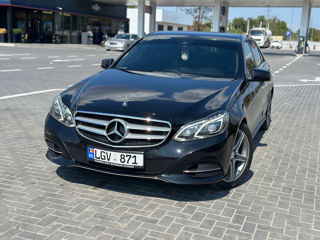 Mercedes E-Class foto 2