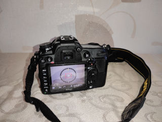 Продам фотоаппарат Nikon D7000 с объективами foto 3