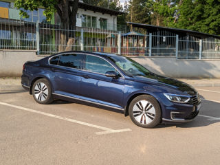 Volkswagen Passat foto 3