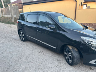 Renault Grand Scenic foto 2