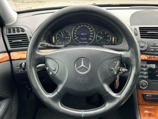 Mercedes E-Class foto 12