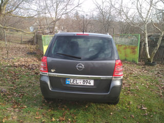 Opel Zafira foto 4