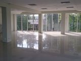 Vind constructie comerciala in centru or. Ungheni. 3 etaje + subsol. 06 11 78 806 foto 4