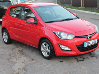 Hyundai i20 foto 6