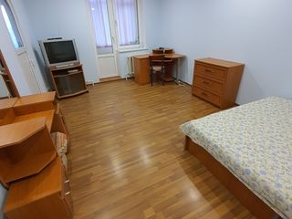 Apartament cu 1 cameră, 35 m², Buiucani, Chișinău foto 3