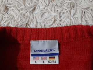 Мужской свитер Reebok в идеальном состоянии. Размер L (52-54). foto 4