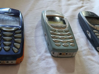 Se vinde 3 telefoane : nokia 3310,nokia 3410 , nokia 3510 toate in stare functionala foto 3