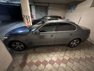 BMW 5 Series foto 4