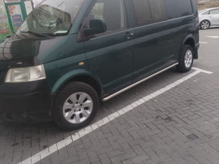 Volkswagen Multivan foto 6