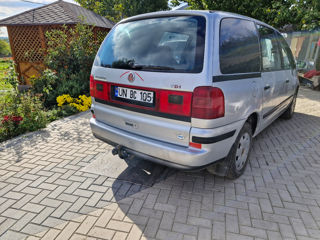 Volkswagen Sharan foto 5