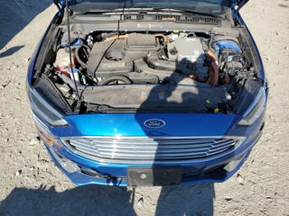 Ford Fusion foto 11