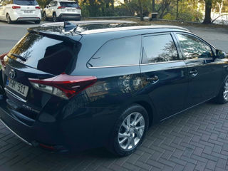 Toyota Auris foto 3