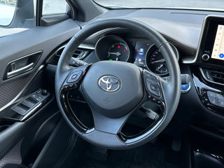 Toyota C-HR foto 12