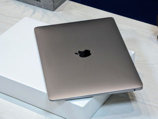 MacBook Air Retina 2019 (Core i5 8210Y/8Gb Ram/128Gb SSD/UHD Graphics/182 Cycles/13.3" Retina) foto 8