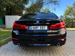 BMW 5 Series foto 4