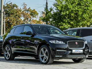 Jaguar F-PACE foto 1