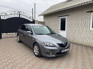 Mazda 3 foto 2