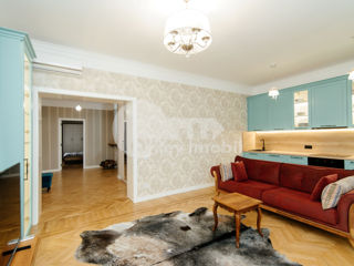 Apartament cu 2 camere, 81 m², Centru, Chișinău foto 4