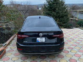 Volkswagen Jetta foto 4