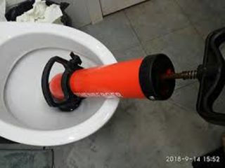 Desfundarea canalizarii .Не дорого!!! приезжаю за 1 час  прочистка канализации! 24/24 Chishinau foto 1