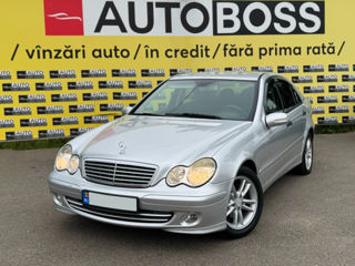 Mercedes C-Class foto 1