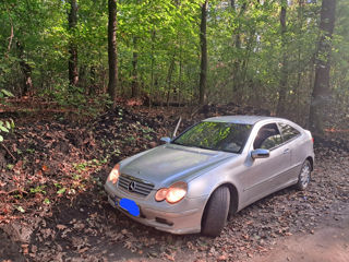 Mercedes C-Class Coupe foto 8