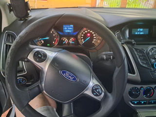 Ford Focus foto 6