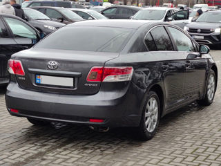 Toyota Avensis foto 3