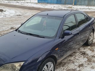 Ford Mondeo foto 1