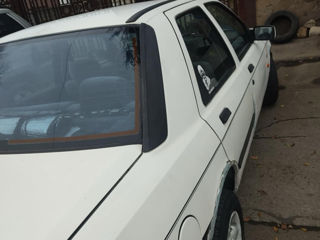 Ford Sierra foto 3