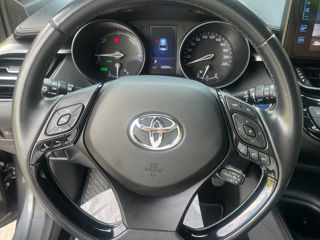 Toyota C-HR foto 7