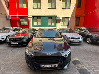 Ford Fusion foto 2