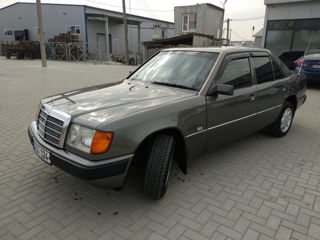 Mercedes Series (W124)