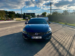 Volvo V60 foto 2