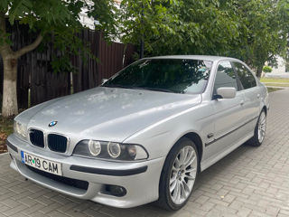 BMW 5 Series foto 3