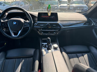 BMW 5 Series foto 8