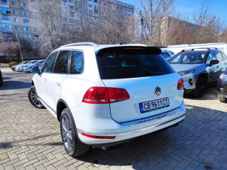 Volkswagen Touareg foto 17